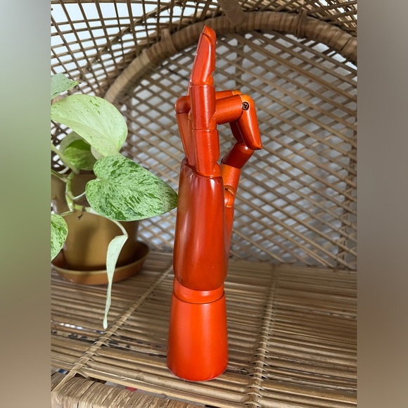 Vintage Woden Red Articulated Moveable Right Hand - Picture 3 of 11